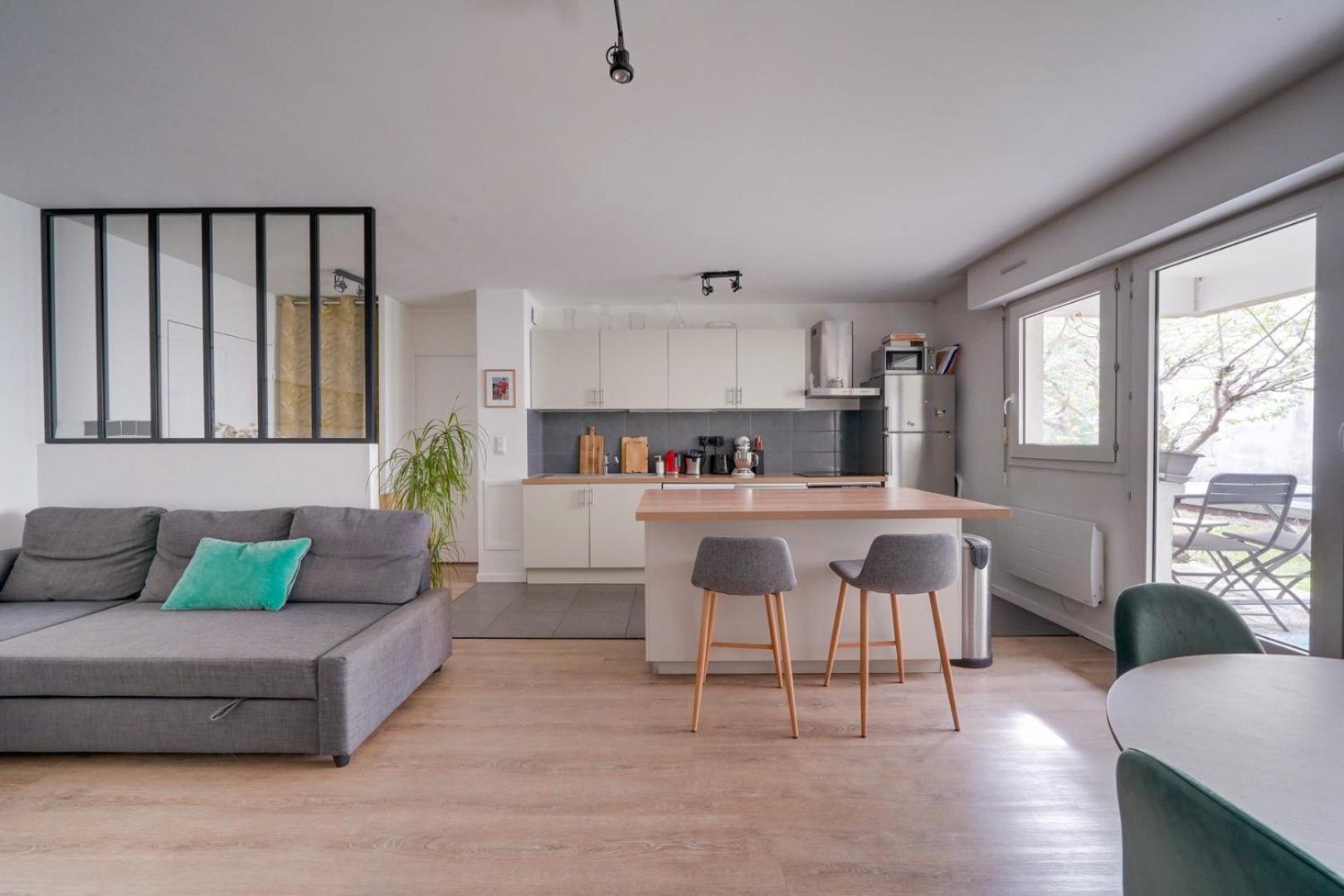 דירות Pleasant Flat In Bordeaux With Terrace And Parking מראה חיצוני תמונה