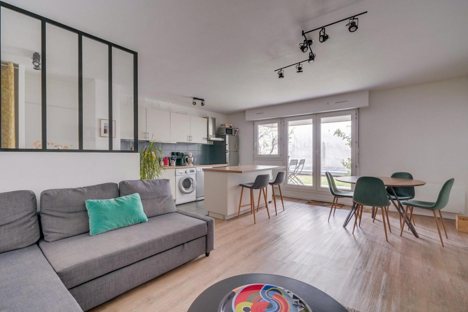 דירות Pleasant Flat In Bordeaux With Terrace And Parking מראה חיצוני תמונה