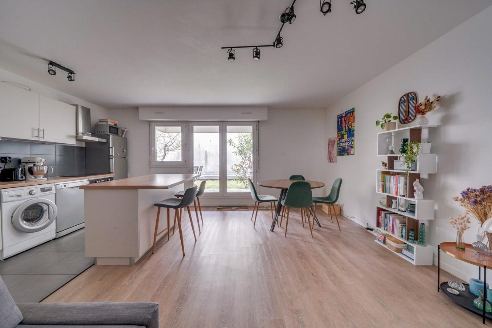 דירות Pleasant Flat In Bordeaux With Terrace And Parking מראה חיצוני תמונה